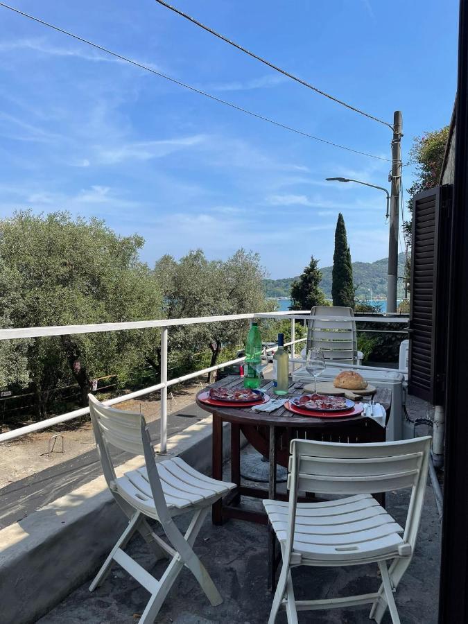 Monolocale Baia Dei Delfini Apartman Porto Venere Kültér fotó